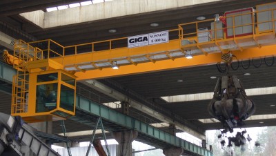 Double Girder Bridge Crane GDMJ 8t/16,5m with cabin and grab for KOVOHUT Pbram